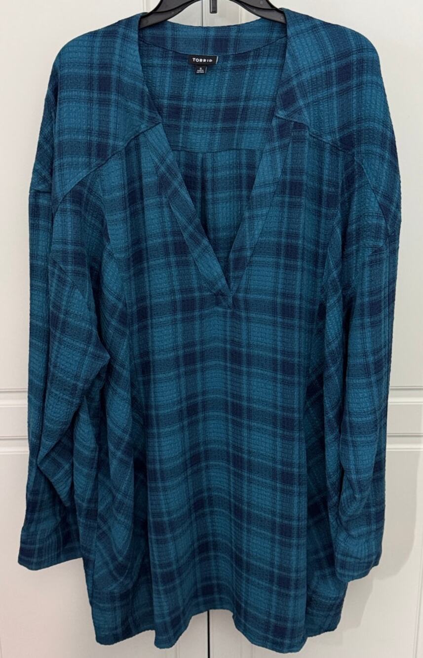 Torrid Tunic Top in Blue Plaid Crinkle Flannel Gauze Size 5 (5X/28)  NWOT